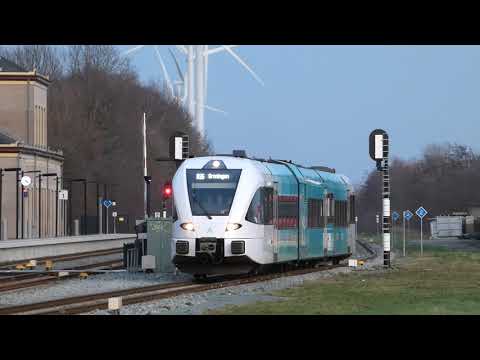 Arriva GTW vertrekt vanaf station Zuidbroek