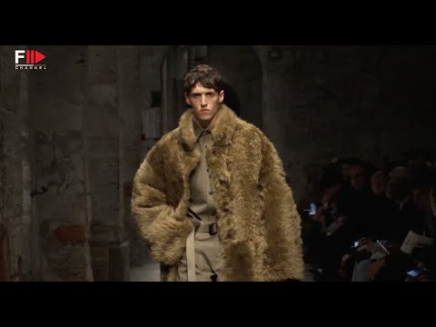 TODD SNYDER Fall 2024 | Pitti Uomo 105 Florence - Fashion Channel