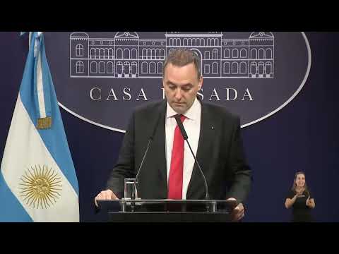Manuel Adorni : el Gobierno de Alberto Fernández, que terminó con 200% de inflación, tuvo 0 paros