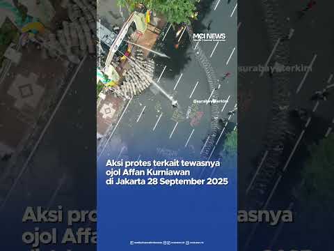 Video thumbnail Bentrok Surabaya Memanas, Api Kobaran di Grahadi