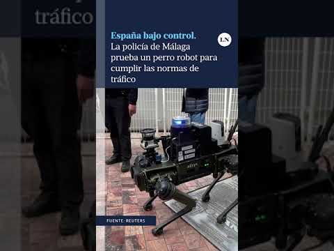 La policía de Málaga prueba un perro robot policía para controlar el tráfico