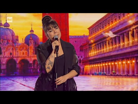 Paula Torres canta "I will always love you" - Dalla strada al palco 20/02/2024