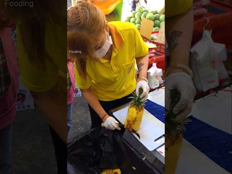 인기많은 가오슝 꿀 파인애플 자르기