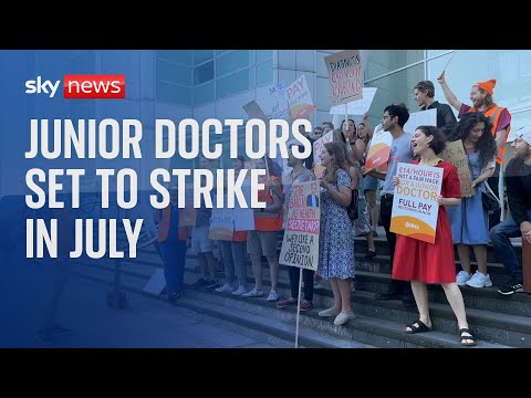 NHS: Junior doctors to strike 'in longest single walkout in history'