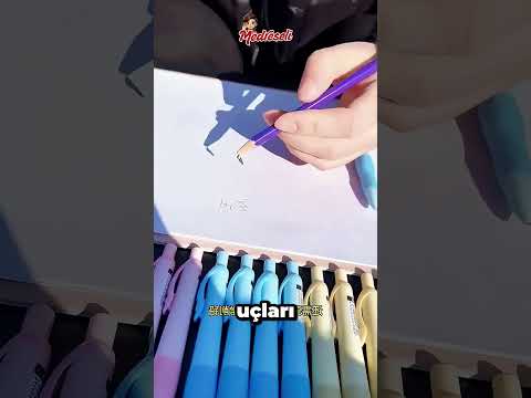 Kalemlerin hepsini suya attı😱 #shorts