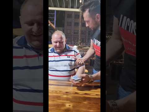 Эта фраза в конце😹 Думал ловкость , оказалось - талант #фокус #карты #игорьзорин