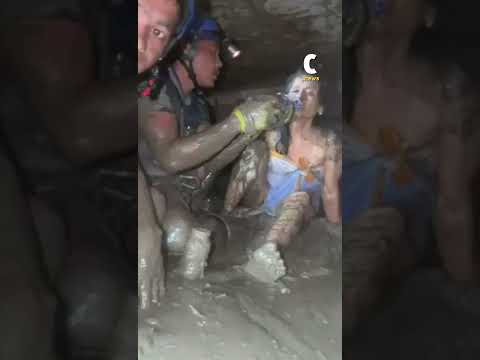MILAGRO en NEPAL: rescatan viva a una mujer <strong>de</strong> 64 años entre el lodo a <strong>10</strong> días <strong>de</strong> la tragedia