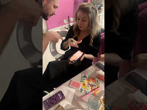 Истерика 😱 ТАРАКАН на руке 😅 #фокус #реакция #видеоприколы #magic