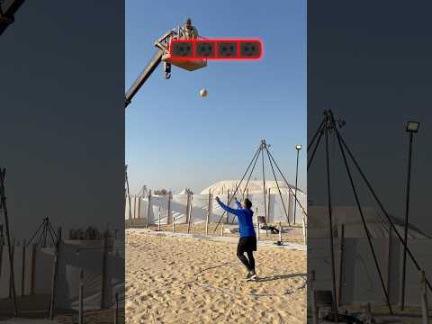 تحدي كورة قدم من فوق الرافعة 😂🤯