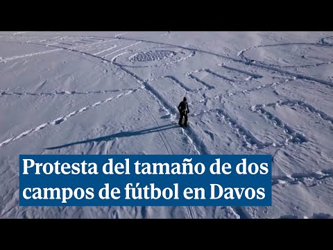 Una protesta del tamaño de dos campos de fútbol de Greenpeace durante el foro Davos