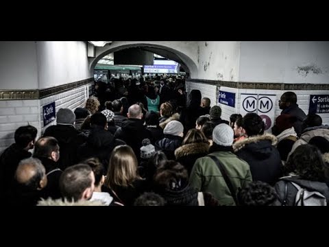 Incident exceptionnel sur la ligne 4 du métro parisien : des passagers bloqués pendant 2 heures