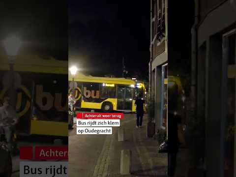 Bus vast op brug over Utrechtse gracht na verkeerde afslag #utrecht #rtvutrecht #shorts