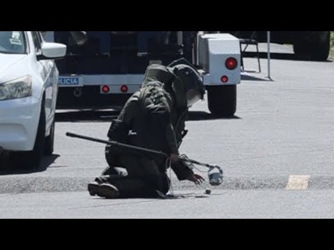 Momento de gran tensión por aparente granada en San Juan: así la removieron lentamente