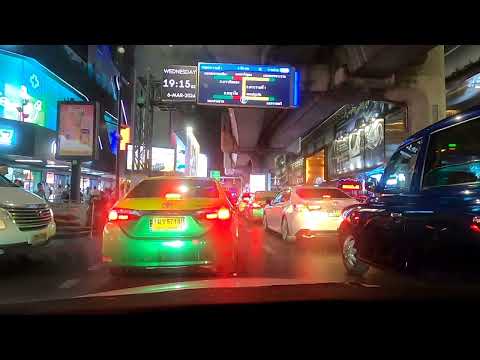 รีวิวขับรถหน้าห้างสยามพารากอน
