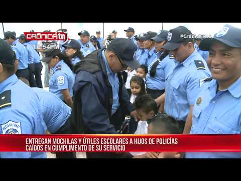 Nicaragua: Hijos de policías del área Seguridad Personal reciben mochilas escolares