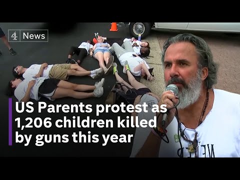 Gun control activists tour the USA to honour the 1,206 children killed by guns this year
