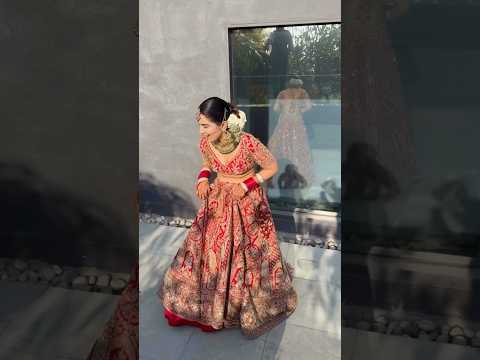 Bride Sneaks Into Her Own Baraat &amp; Starts Dancing | <strong>Happy</strong> Bride | Lehenga | Wedding <strong>Dance</strong> | Dulhan