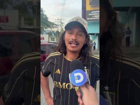 🎙️ | Nos encontramos con estos aficionados del LAFC a las afueras del Estadio Morazán 🏟️