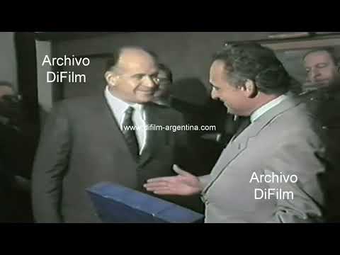 Horacio Jaunarena recibe al ministro de defensa Valerio Zanone 1988