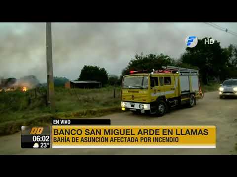 Incendio arrasa con pastizales en el barrio Banco San Miguel