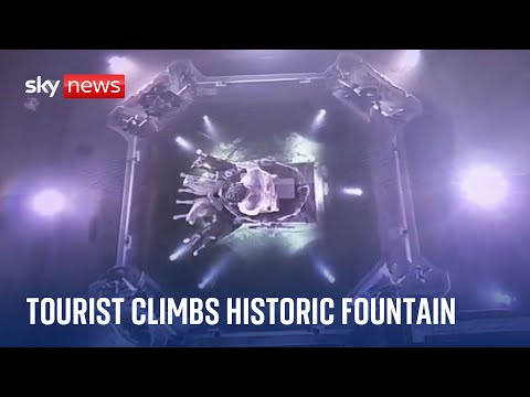 German tourist filmed climbing 16th century fountain