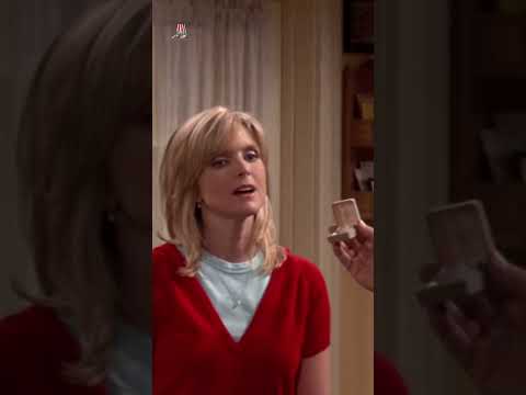 Io ti conosco meglio di chiunque altro 😂 Jim Belushi e Courtney Thorne-Smith in La vita secondo Jim