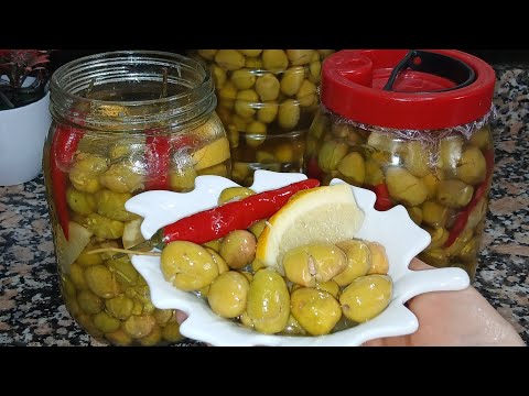 ترقيد زيتون مسلالة بطريقة تقليدية وعصرية  طبيعية مع احتفاظ به مدة طويلة 👍🏻😋👍🏻🇲🇦#اكسبلور #طبخ #المغر