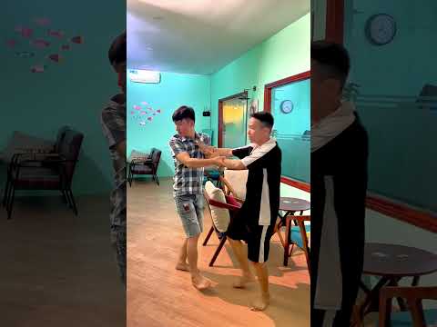 Thầy giáo kiểu gì mà dẫn học sinh vào chỗ này mặt mày sáng sủa lắm mà #phulentv