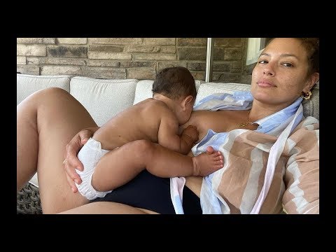 Ashley Graham pose nue avec son fils : vergetures, poids... son nouveau corps