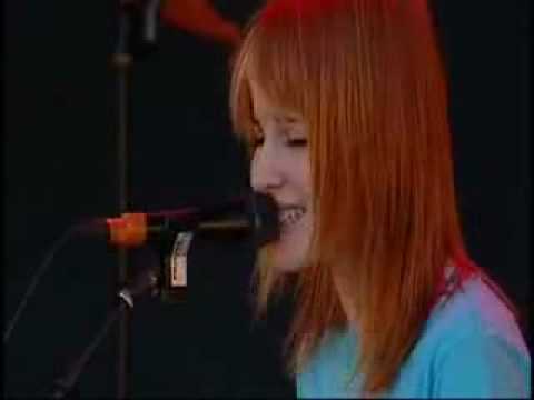 Paramore - When It Rains  (Acoustic Live)