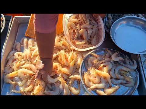 แกงกะทิกุ้งหางแดงสดวัตถุดิบลุ