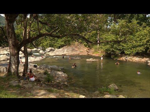 Visitantes acuden a los ríos de Panamá Este