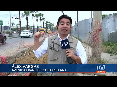 Una obra olvidada dificulta el tránsito vehicular en la Av. Francisco de Orellana, en Guayaquil