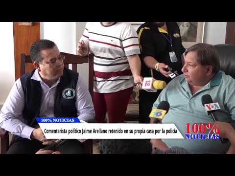 Comentarista político Jaime Arellano retenido en su propia casa por la policía