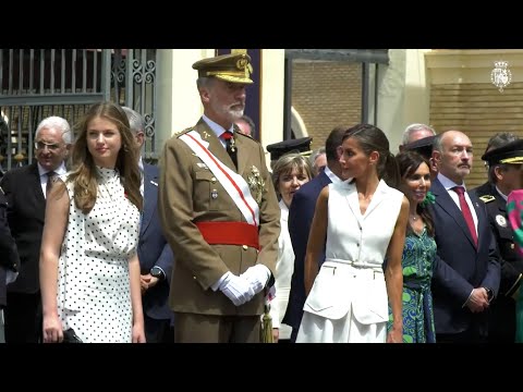 La princesa Leonor eclipsa a la reina Letizia en su primera visita a la Academia Militar de Zar