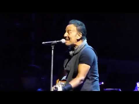 Bruce Springsteen - New York City Serenade (East Rutherford 8/23/16) cam mix video
