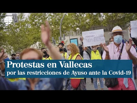 Un millar de vecinos de Vallecas piden la dimisión de Ayuso frente a la Asamblea de Madrid