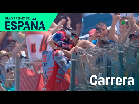 Marc Márquez se rinde al público | MotoGP