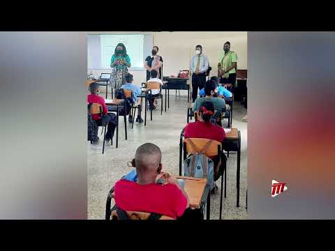 Education Ministers Visit South Schools