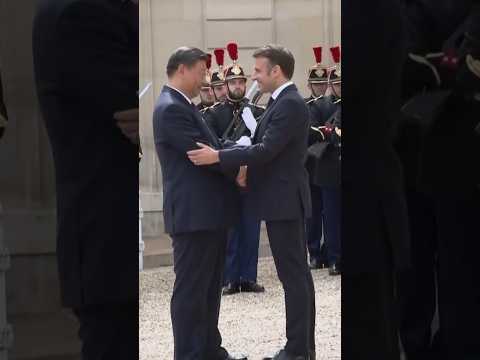 Frances's Macron Welcomes China's Xi to Paris