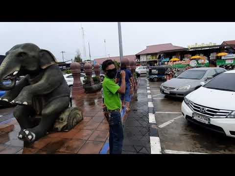 กำลังดังเลยลูกชิ้นยืนกินเมืองบ กำลังดังเลยลูกชิ้นยืนกินเมืองบ