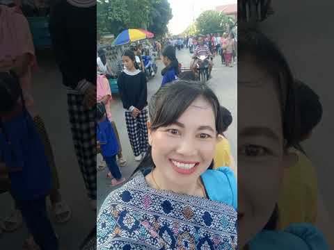 สะใภ้ไทย by สาวลาว ทอดกฐินอนุโมทนาสาธุค่ะ