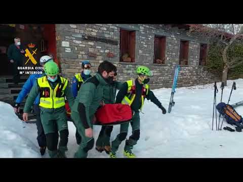 Un montañero con problemas cardiacos en el refugio de Linza es auxiliado por la Gendarmería francesa