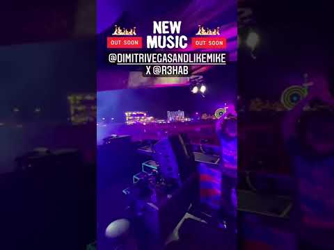 Dimitri Vegas & Like Mike & R3HAB & Prezioso - Shooting Darts Live @ EDC Mexico 2022 #shorts