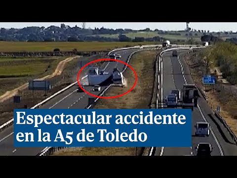 Un espectacular accidente de tráfico colapsa la A5 en Toledo