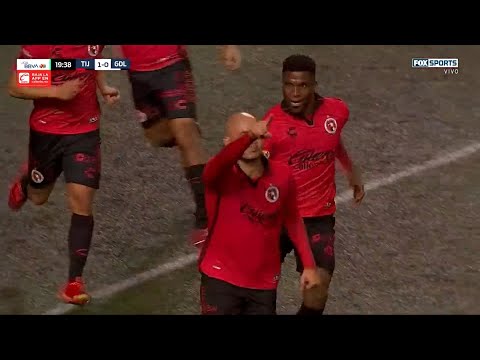 ¡Golazo de Carlos González contra Chivas! | Liga MX