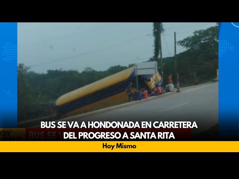 Bus se va a hondonada en carretera del Progreso a Santa Rita