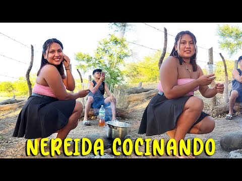 NEREIDA REYES COCINANDO EL CAFÉ - UNA BONITA TARDE ENTRE COMPAÑEROS