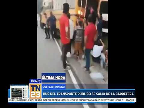 Bus del transporte público se salió de la carretera en Quetzaltenango