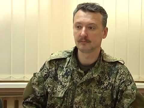 Лидер донецких сепаратистов приказал принимать женщин в ополчение (Видео)
